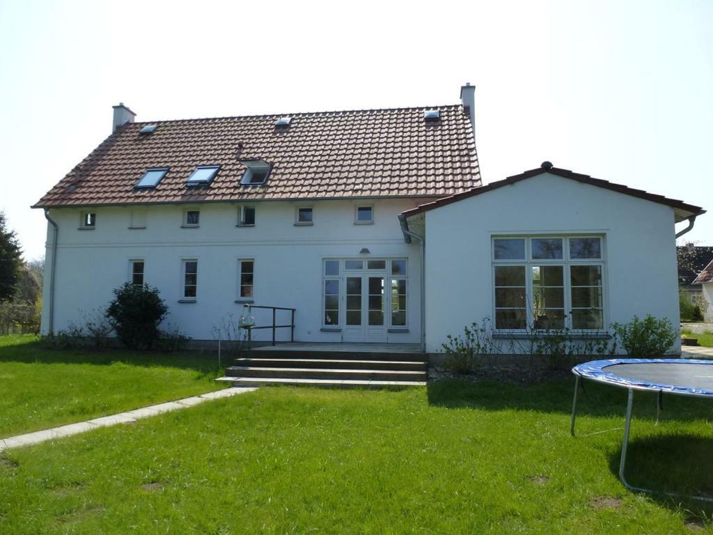 Traumhaftes Luxus-Ferienhaus Warnkenhagen  ภายนอก รูปภาพ